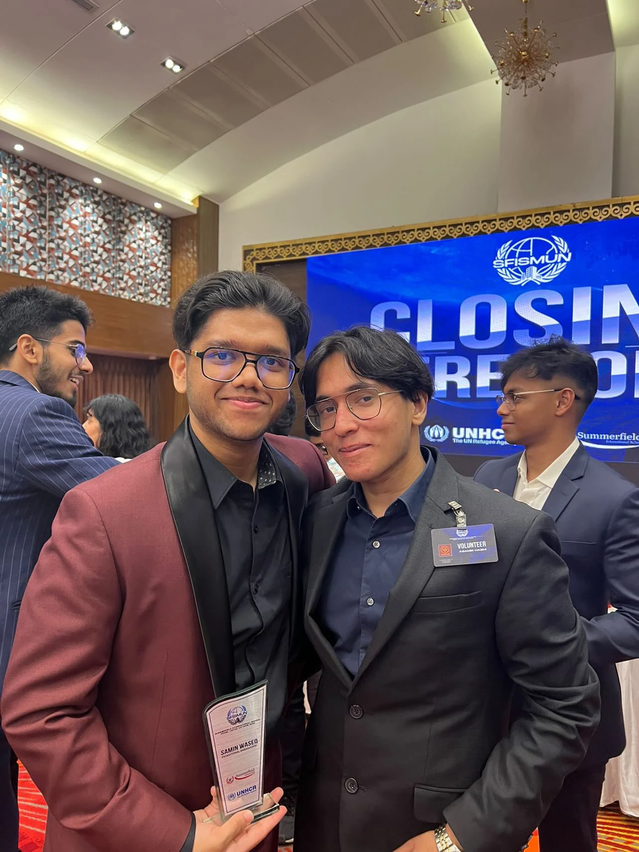 SFISMUN Volunteers Award Selfie